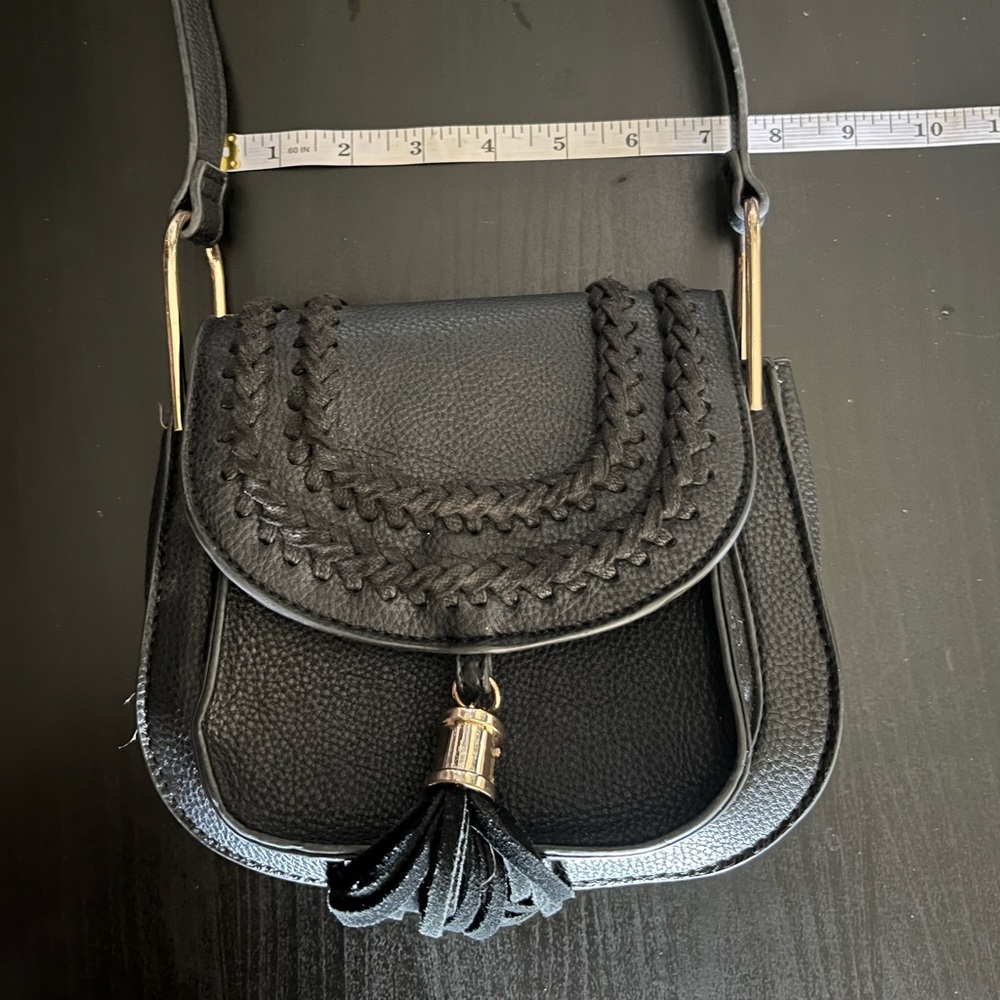 Beautiful boho black leather crossbody bag with woven details Moda Luxe